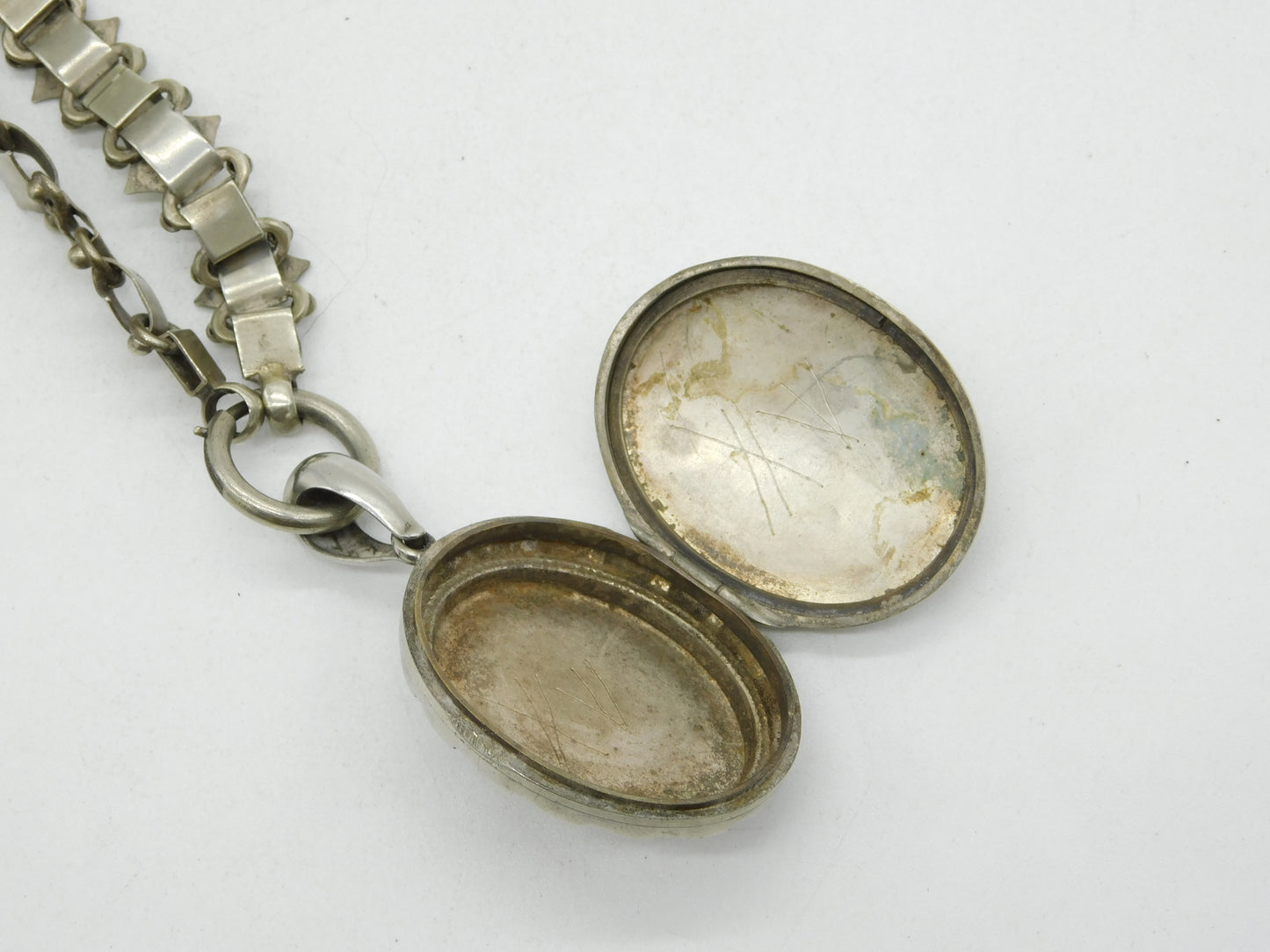 Victorian Silver Plated Floral Sweetheart Locket & Collar Necklace Antique c1860