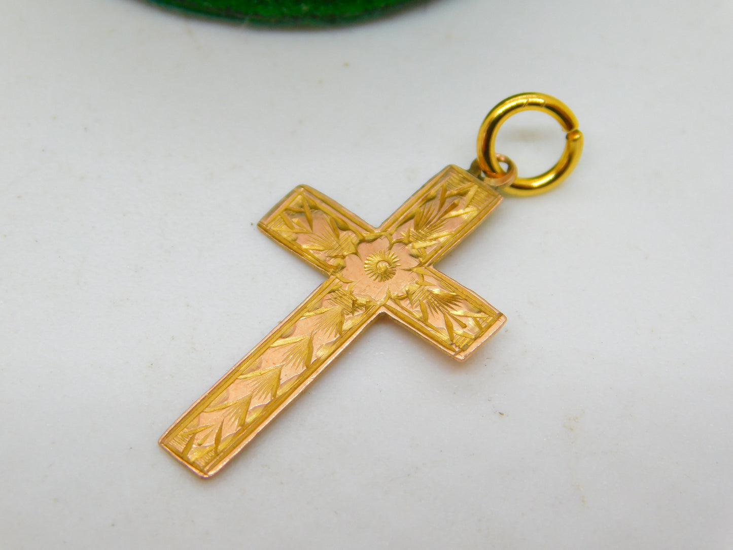 Edwardian 9ct Yellow Gold Floral Pattern Cross Pendant Antique c1910