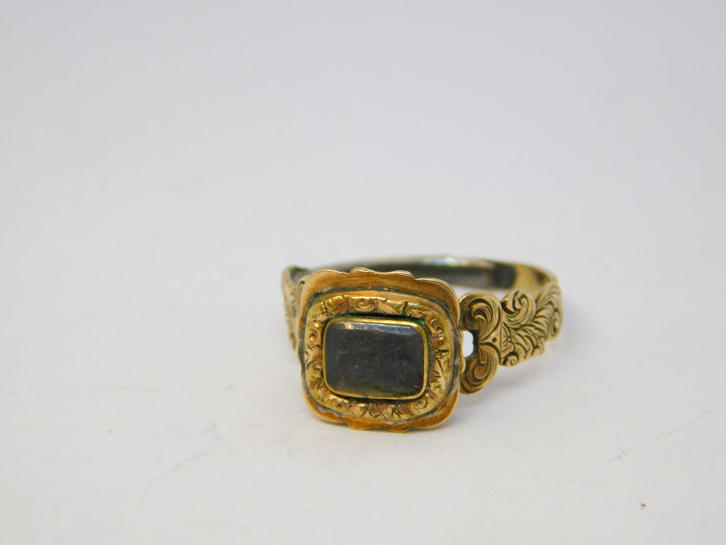 George III 15ct Yellow Gold Hair Set Floral Mourning Ring Antique c1820