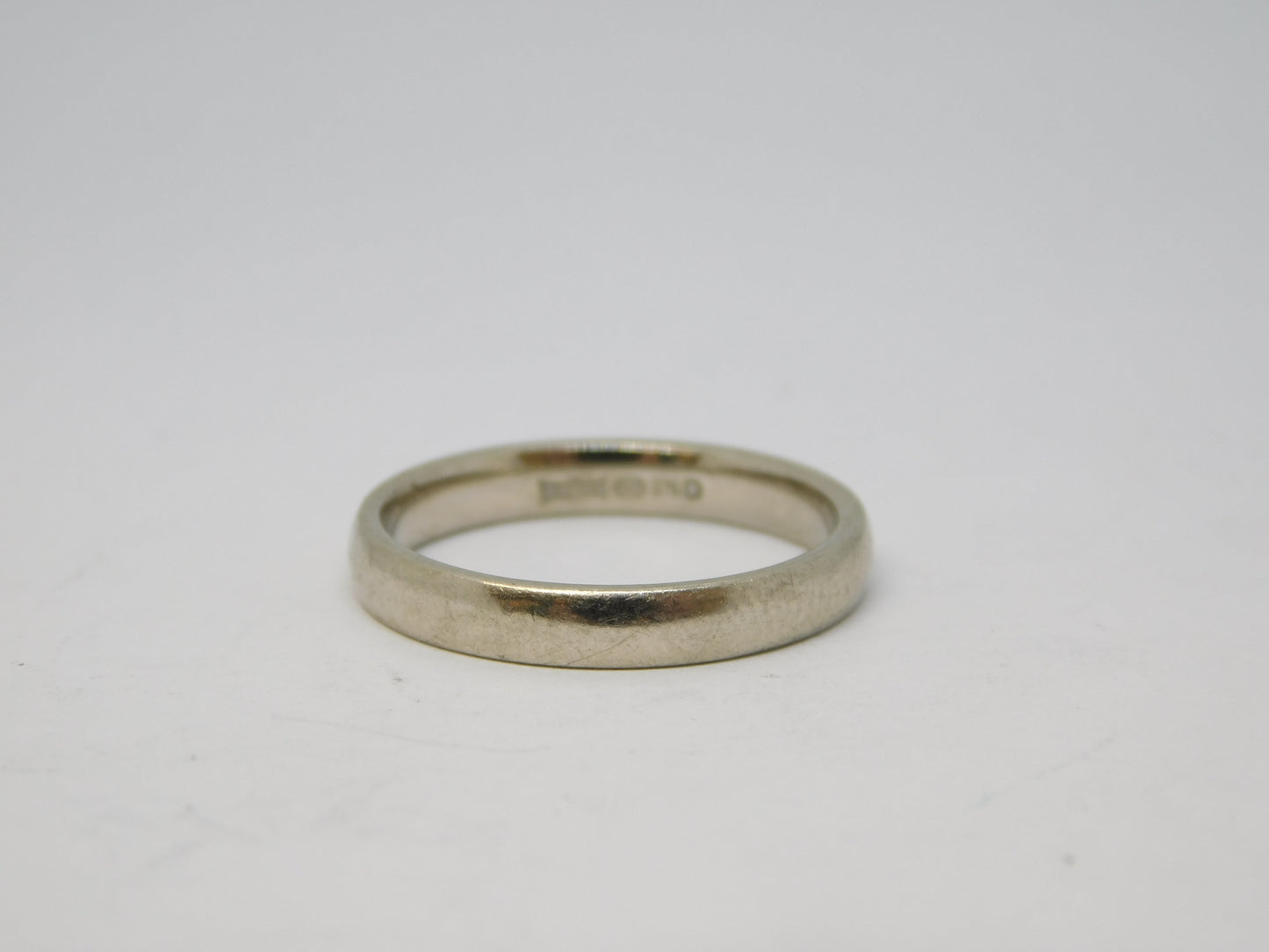 9ct White Gold Wedding Band Ring Vintage c2000 London B. Bros