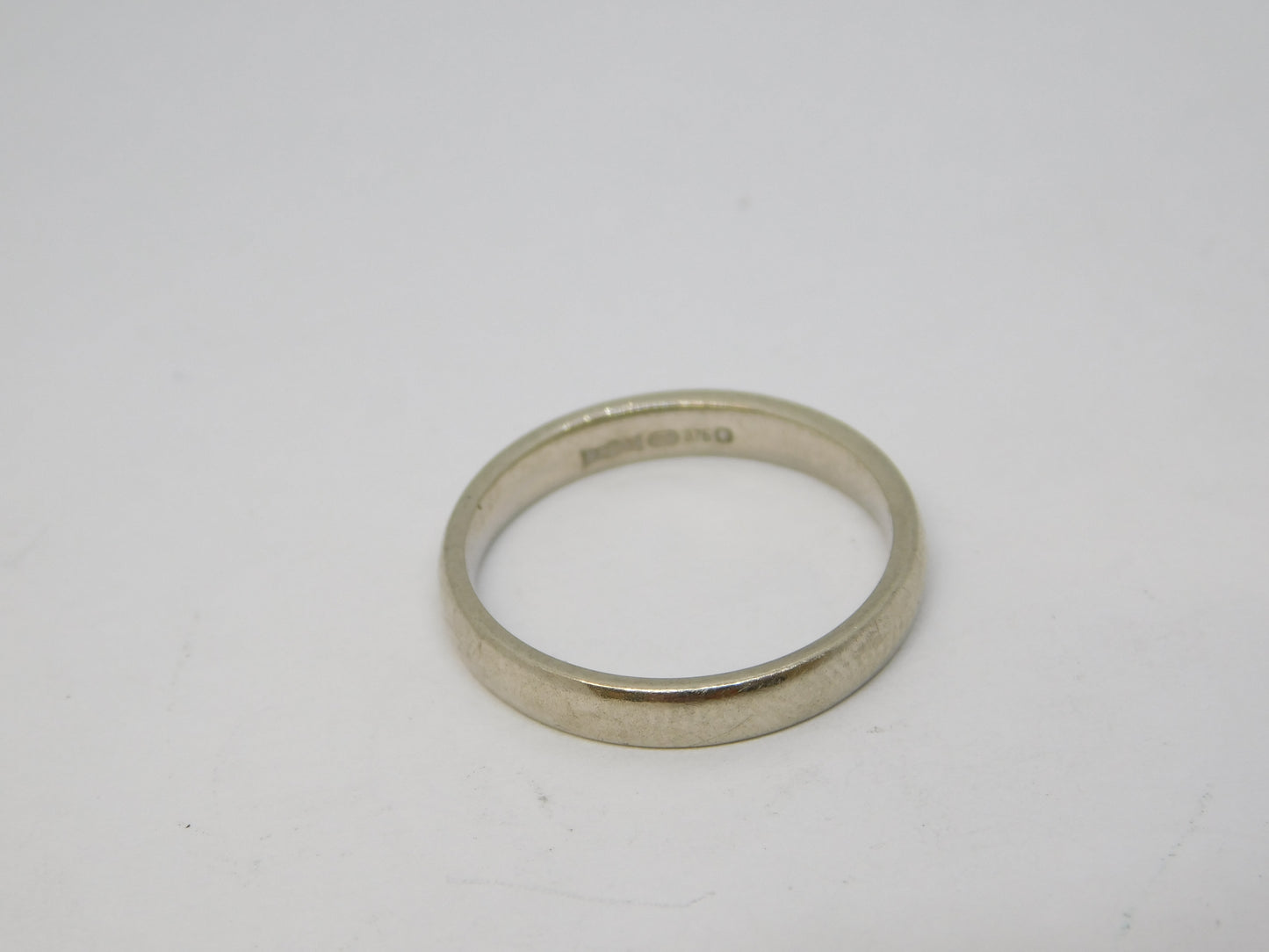 9ct White Gold Wedding Band Ring Vintage c2000 London B. Bros