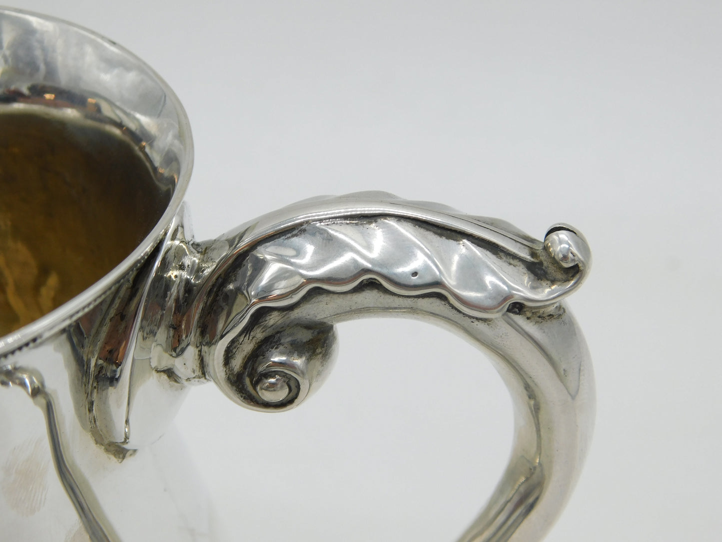 Victorian Sterling Silver Scrolled Baluster Pint Tankard Antique 1887 London