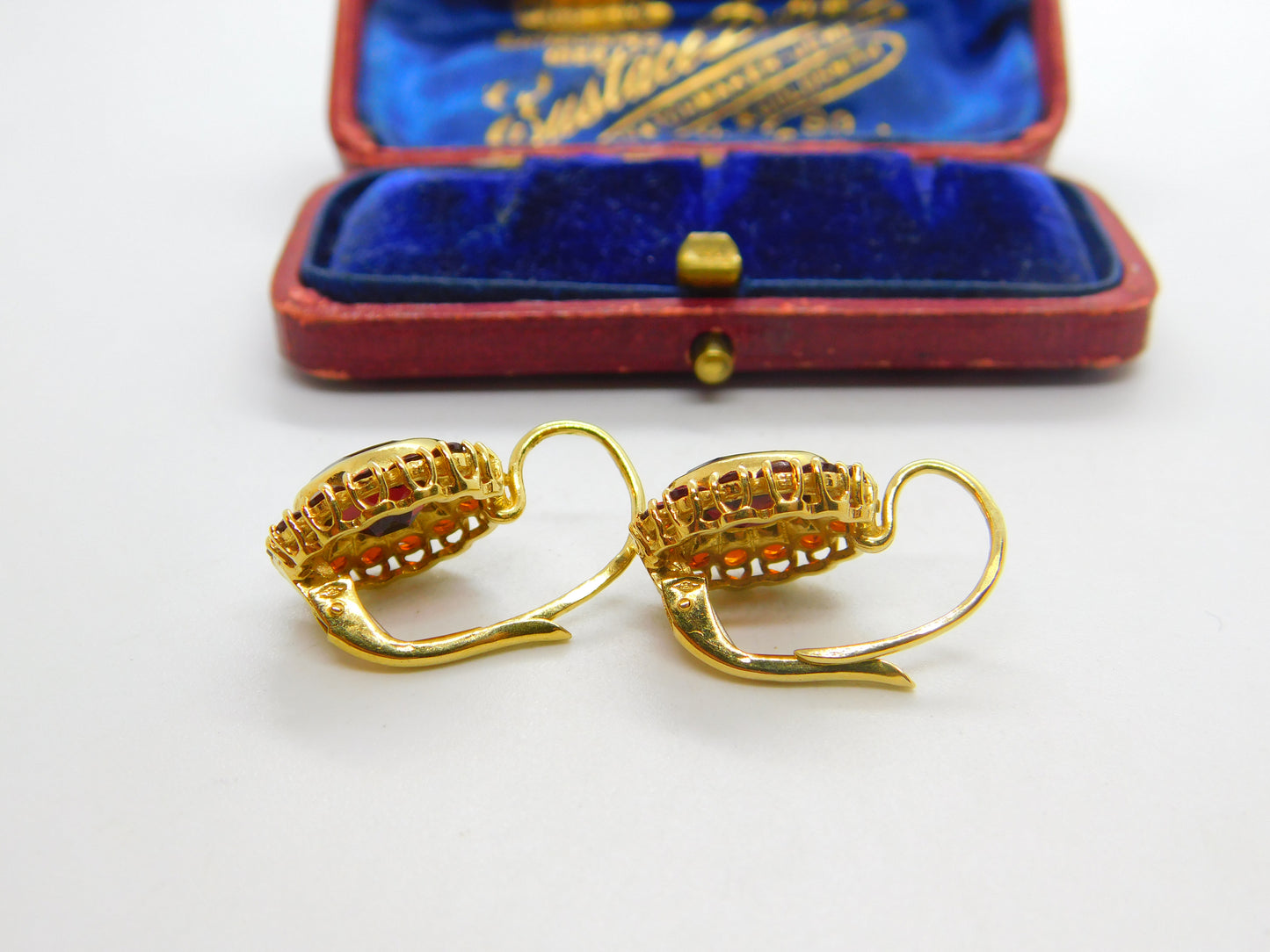 14ct Yellow Gold & Bohemian Garnet Set Floral Cluster Drop Earrings Vintage