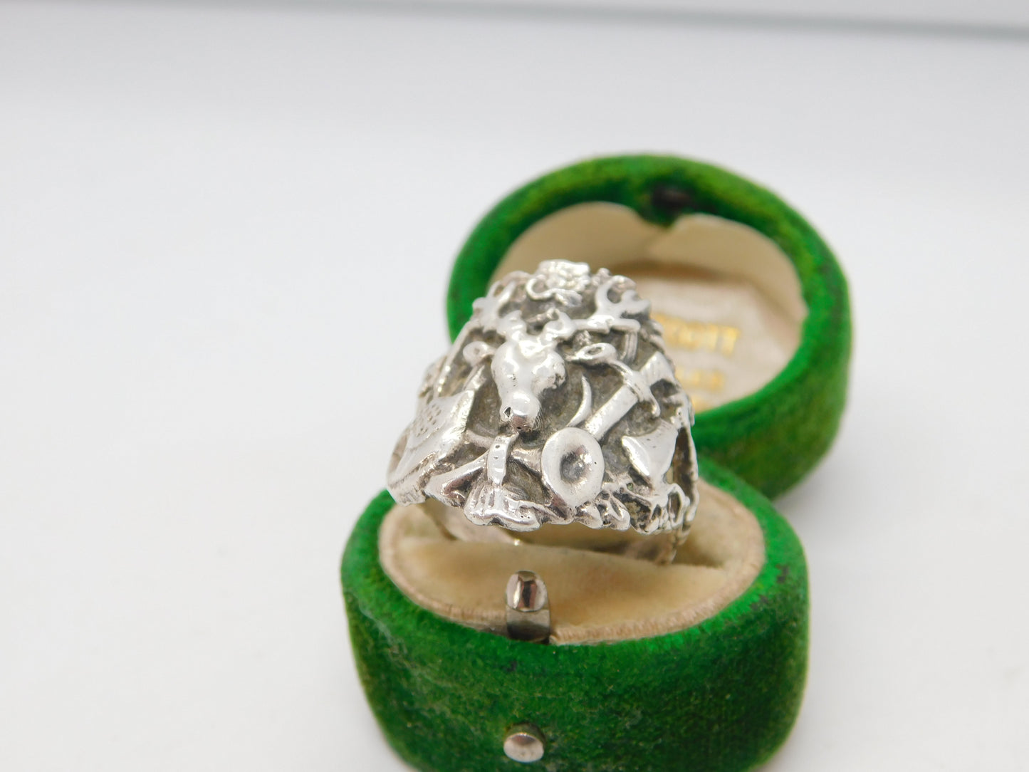Victorian Sterling Silver Stag Hunting Interest Signet Ring Antique c1900