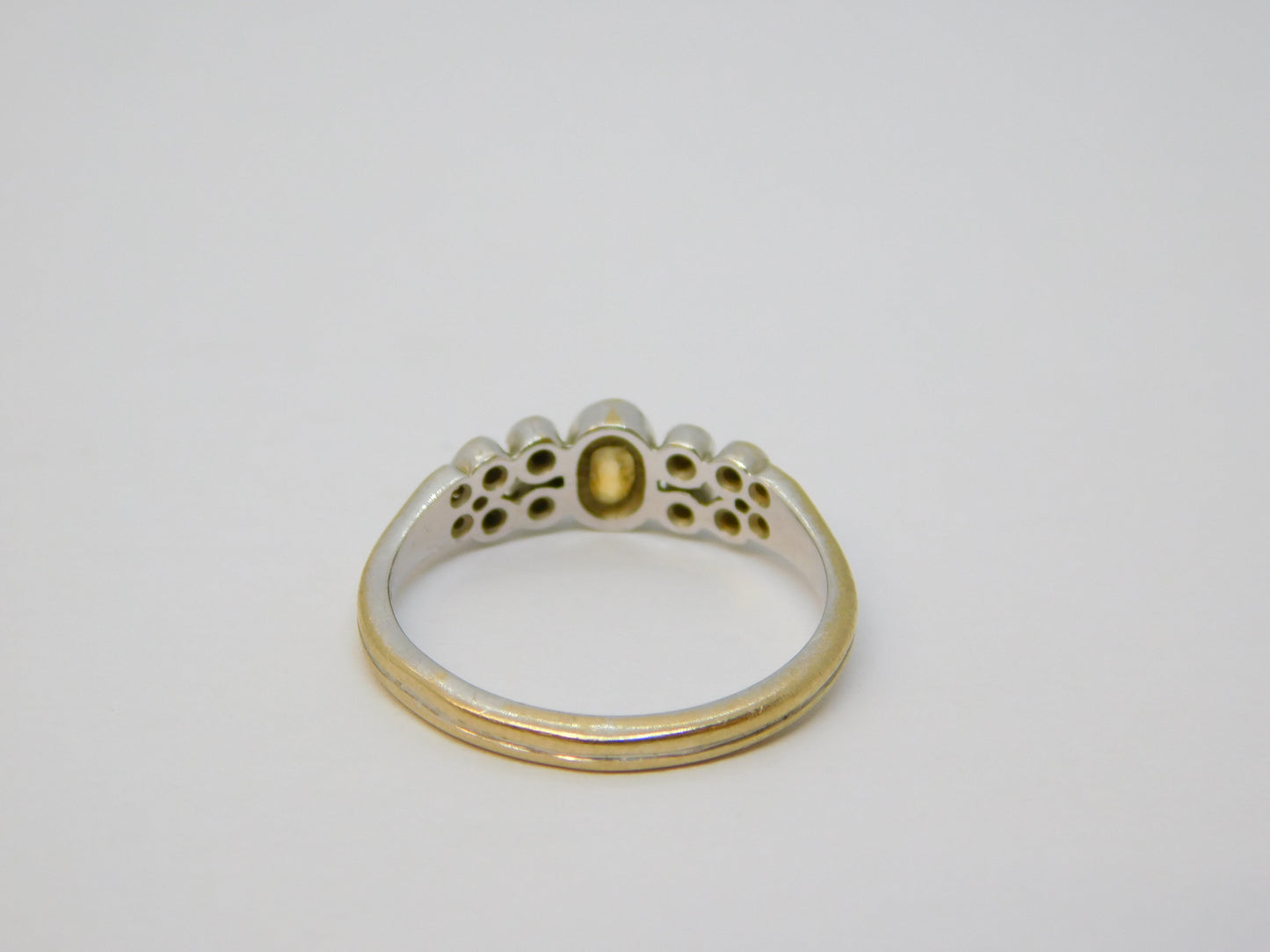 18ct White Gold, Citrine & Twelve-Stone Diamond Ring Vintage 2006 London
