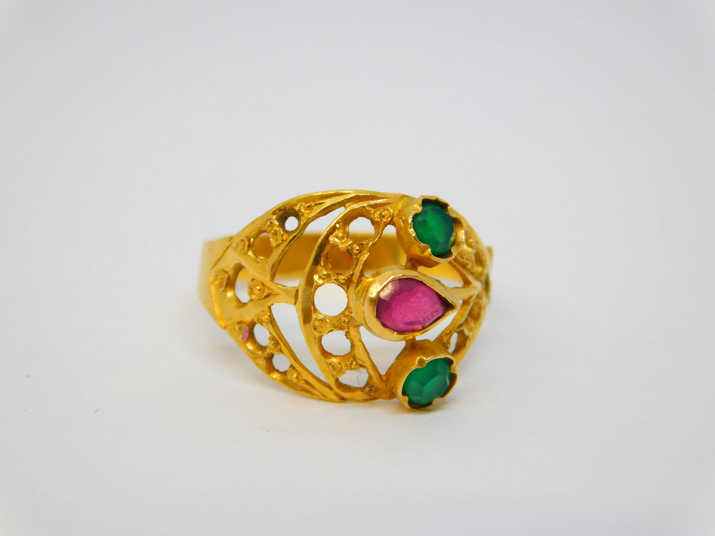 Indian 22ct Yellow Gold, Ruby & Emerald Floral Ring Antique c1920 Art Deco