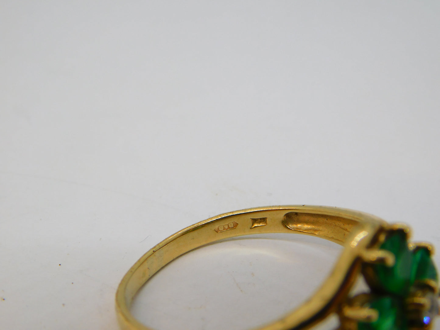 9ct Yellow Gold, Green & White Stone Set Floral Dress Ring Vintage c1990 London