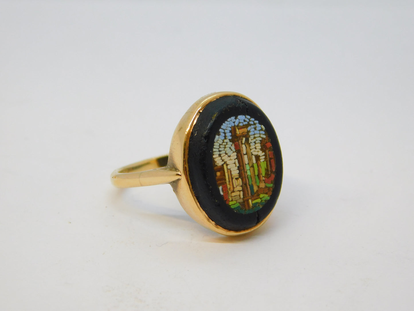 Grand Tour 9ct Gold Mounted Micro Mosaic Classical Scene Ring Antique c1830