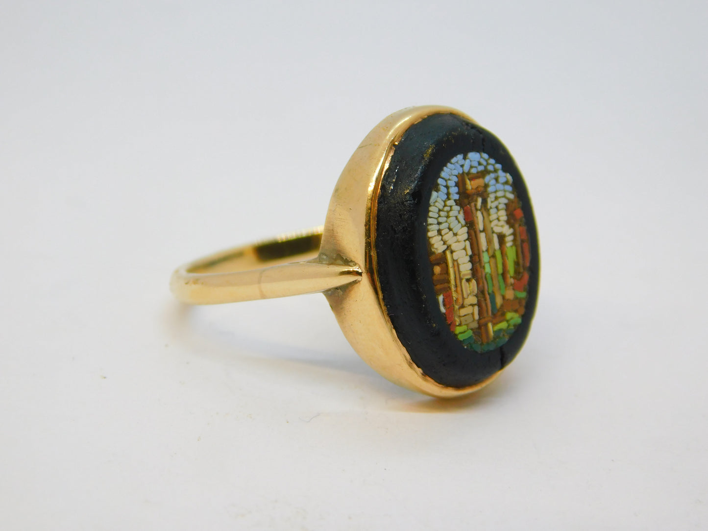 Grand Tour 9ct Gold Mounted Micro Mosaic Classical Scene Ring Antique c1830