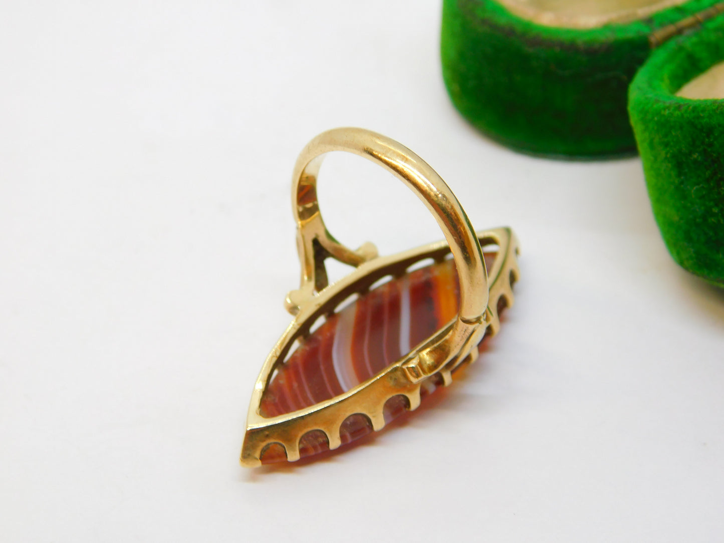 9ct Yellow Gold Mounted Large Marquise-Cut Banded Agate Ring Antique c1900