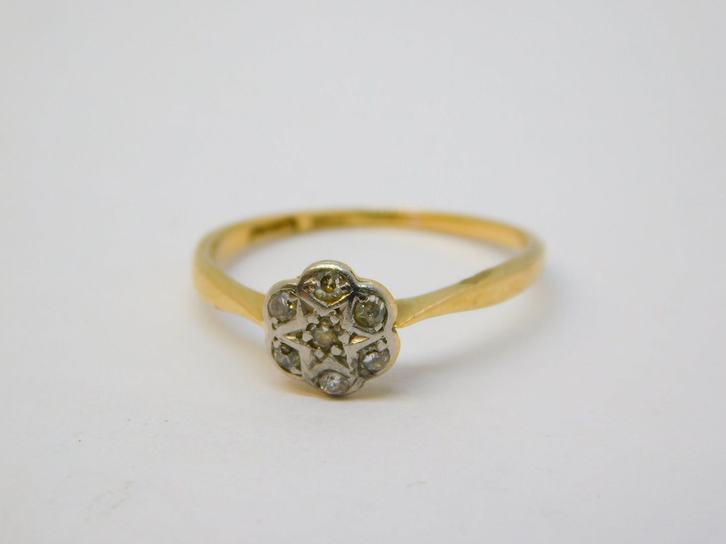 Victorian 18ct Yellow Gold Old-Cut Diamond Daisy Cluster Ring Antique c1890