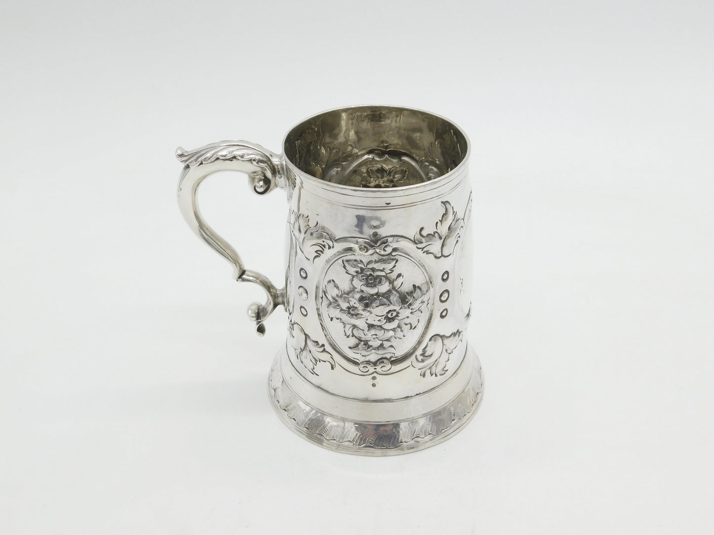 Newcastle George III Sterling Silver Floral Pint Tankard Antique c1795 Robertson