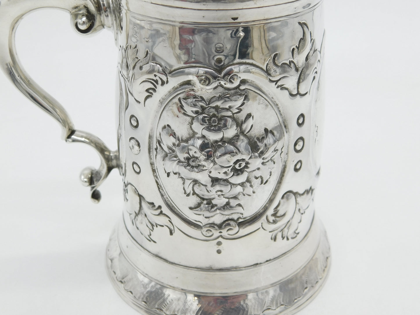 Newcastle George III Sterling Silver Floral Pint Tankard Antique c1795 Robertson