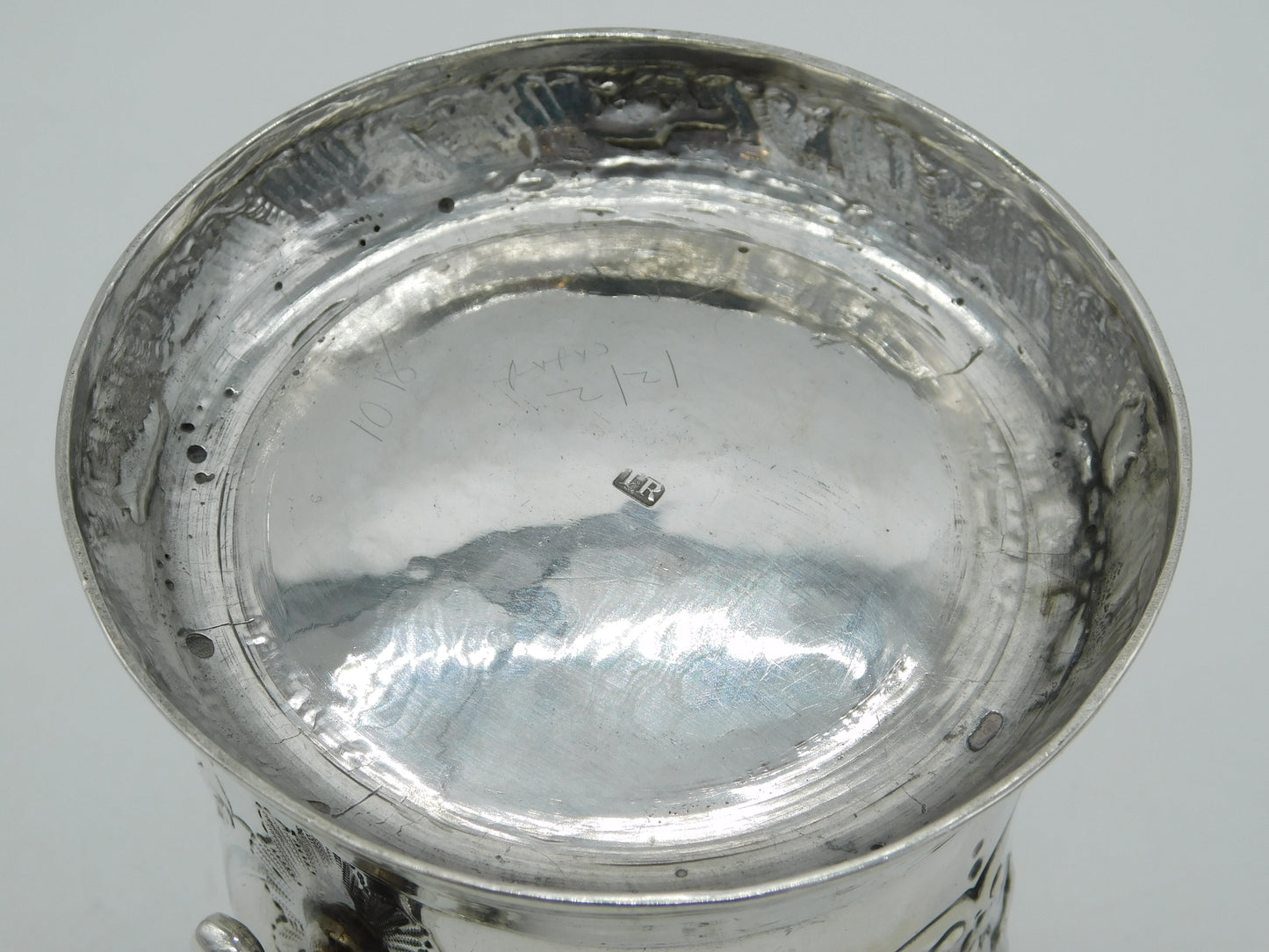 Newcastle George III Sterling Silver Floral Pint Tankard Antique c1795 Robertson