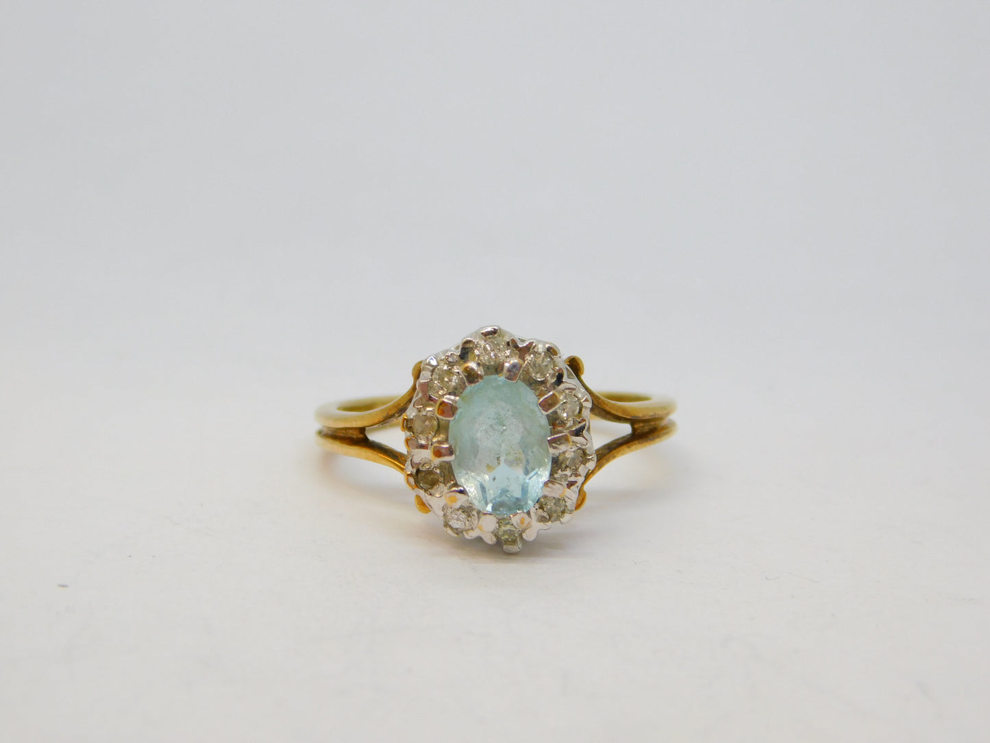 9ct Yellow Gold, Aquamarine & Diamond Floral Cluster Ring Vintage 1988 London