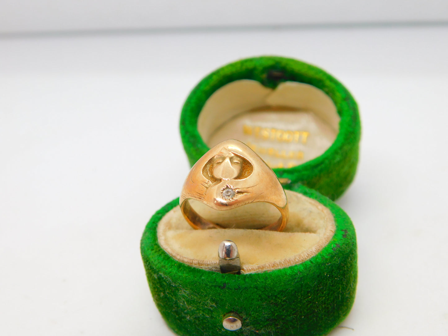 18ct Yellow Gold & Diamond Art Nouveau Lady Signet Ring Antique c1930 Deco