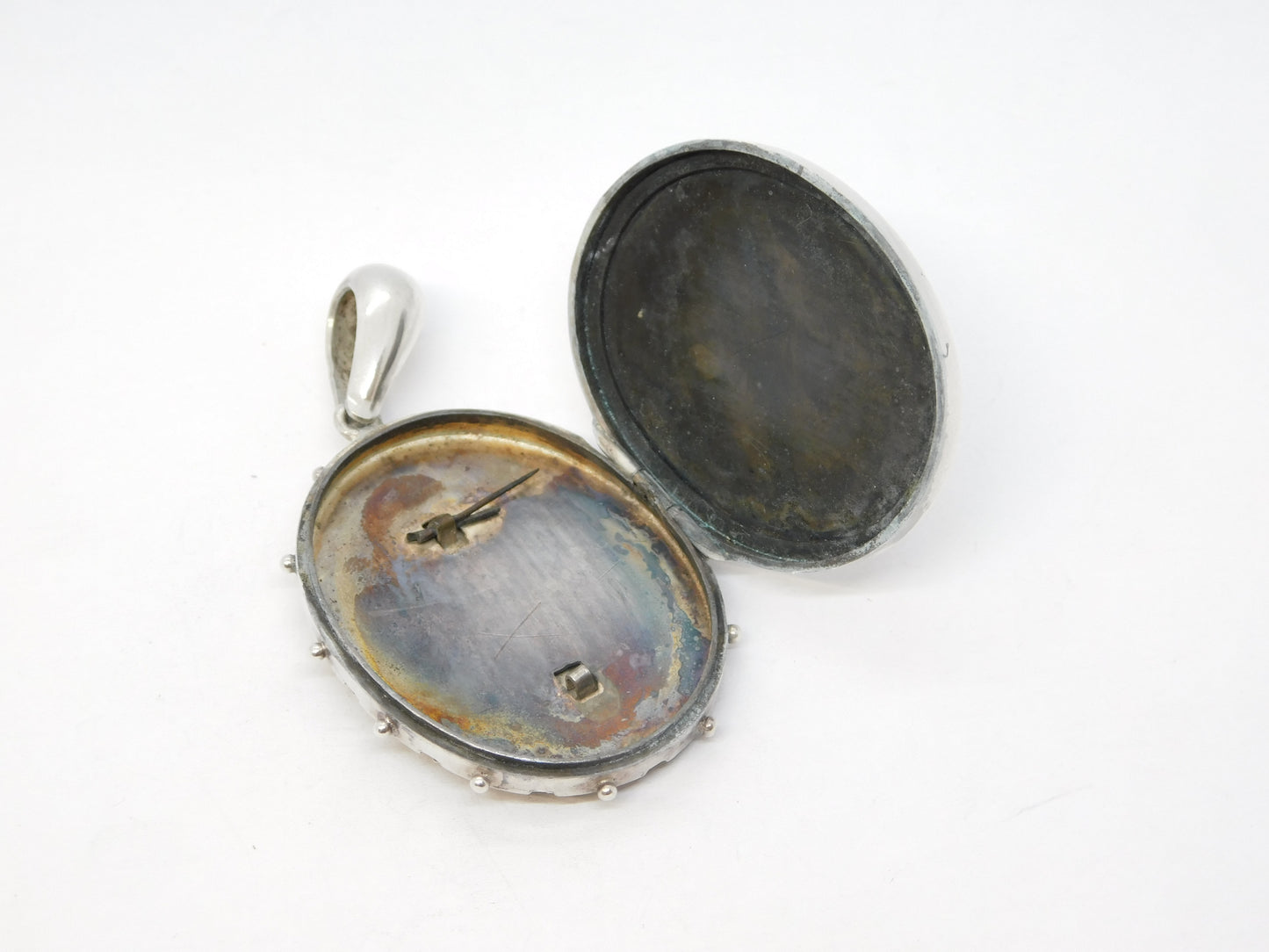Victorian Sterling Silver Aesthetic Leaf & Crane Sweetheart Locket Antique c1880