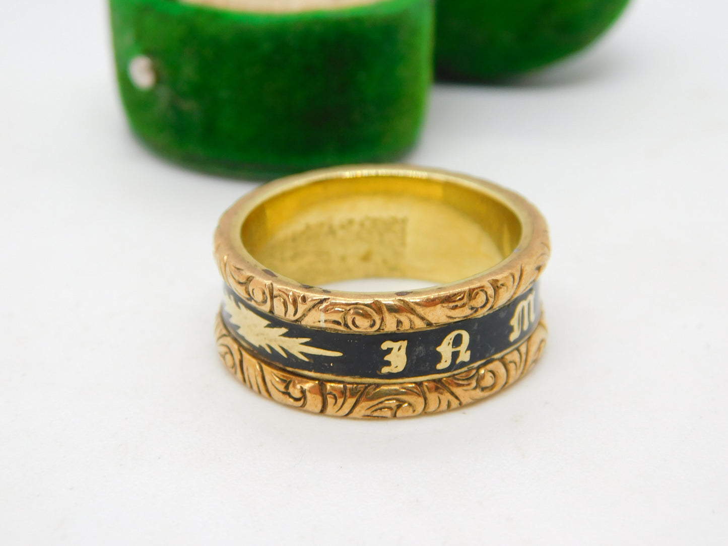 Victorian Yellow Metal & Black Enamel 'In Memory Of' Mourning Ring Antique c1860