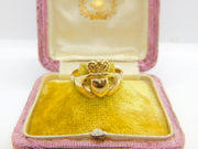 Victorian 9ct Yellow Gold Claddagh Irish Wedding Ring Antique c1890