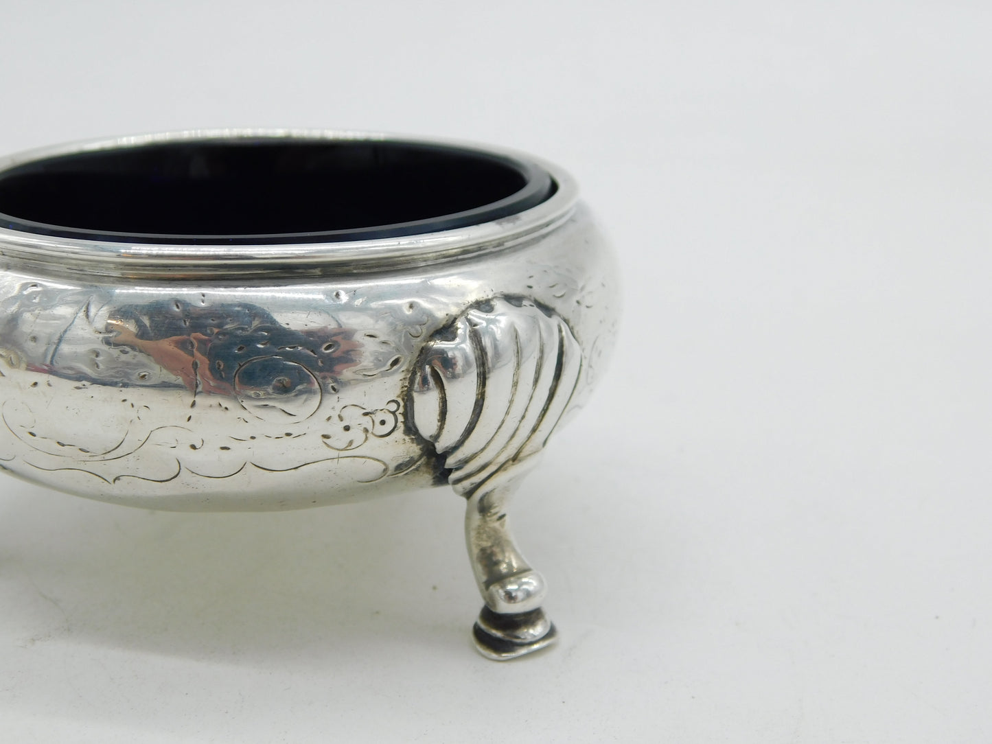 Irish George III Sterling Silver Paw Foot Salt Cellar Antique c1800 Dublin