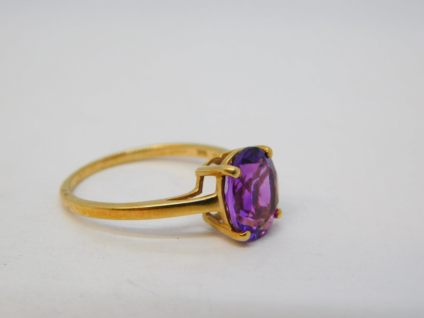 10ct Yellow Gold & Purple Amethyst Dress Ring Vintage c1970