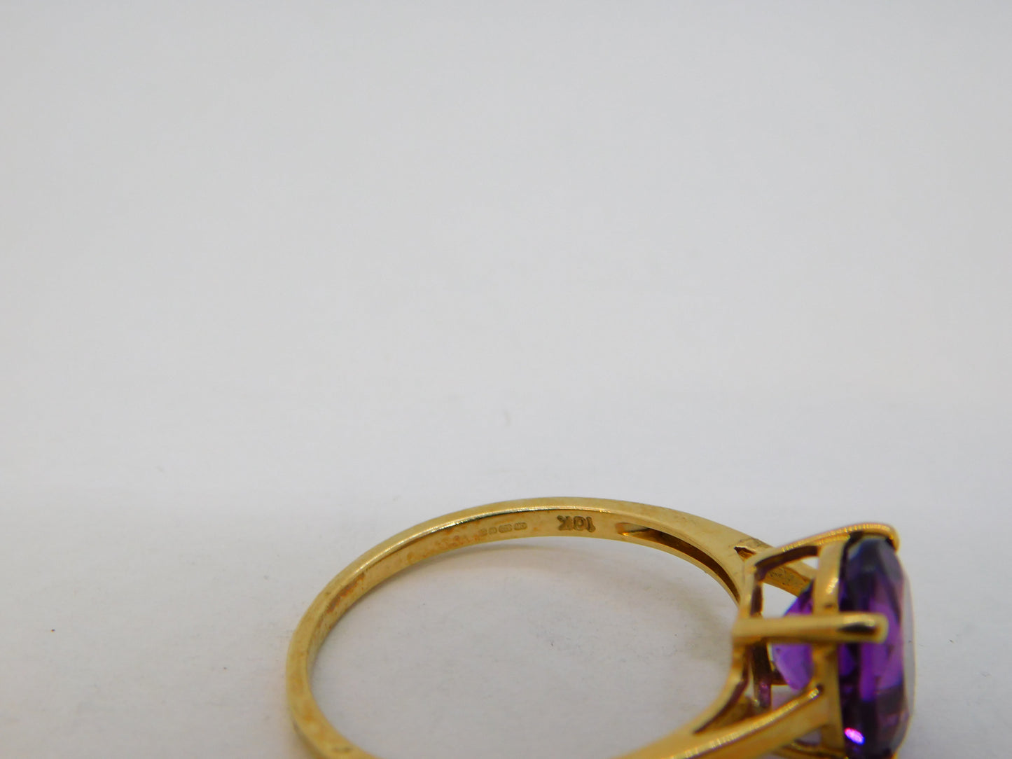 10ct Yellow Gold & Purple Amethyst Dress Ring Vintage c1970