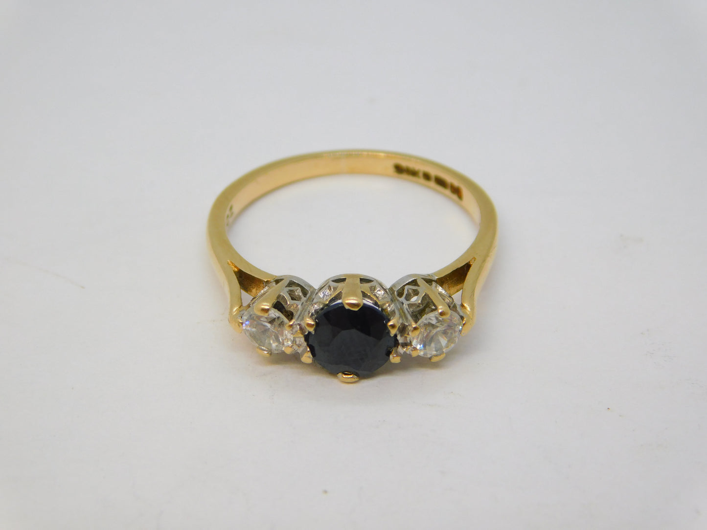 9ct Yellow Gold, Sapphire & Spinel Set Three-Stone Ring Vintage 1985 Birmingham