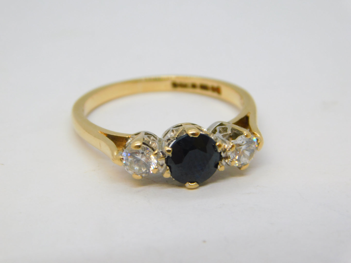 9ct Yellow Gold, Sapphire & Spinel Set Three-Stone Ring Vintage 1985 Birmingham