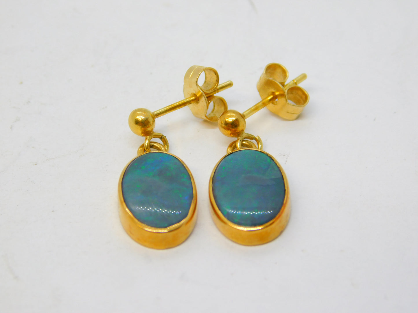 18ct Yellow Gold Mounted Doublet Blue Opal Drop Earrings Vintage 1981 London