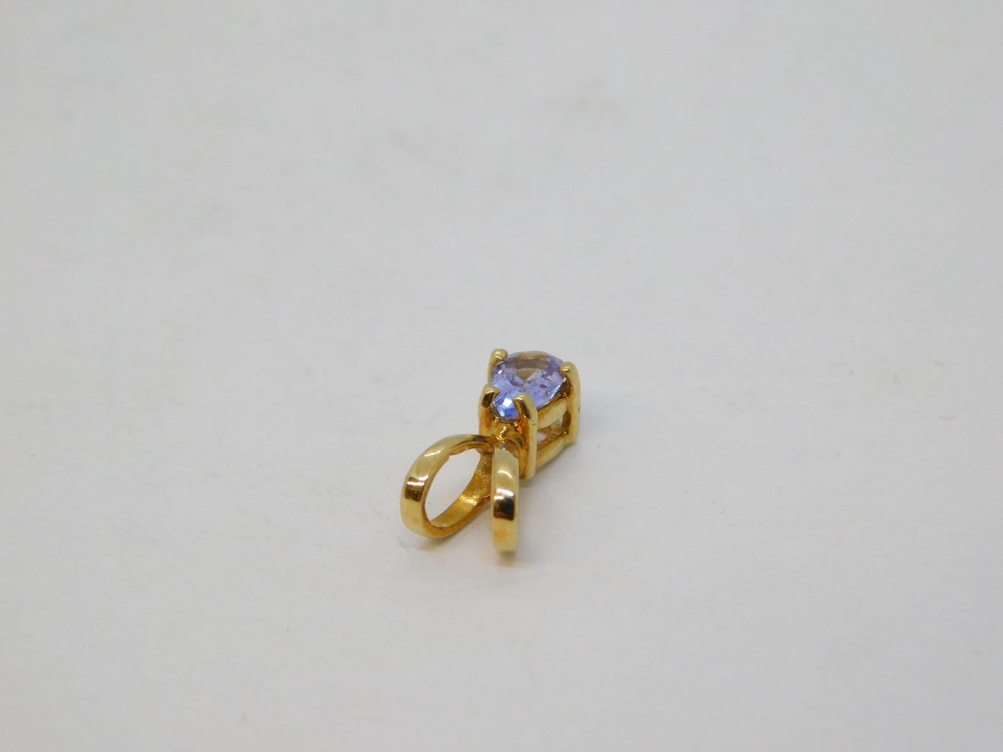 9ct Yellow Gold Small Pear-Cut Tanzanite Drop Pendant Vintage c1990