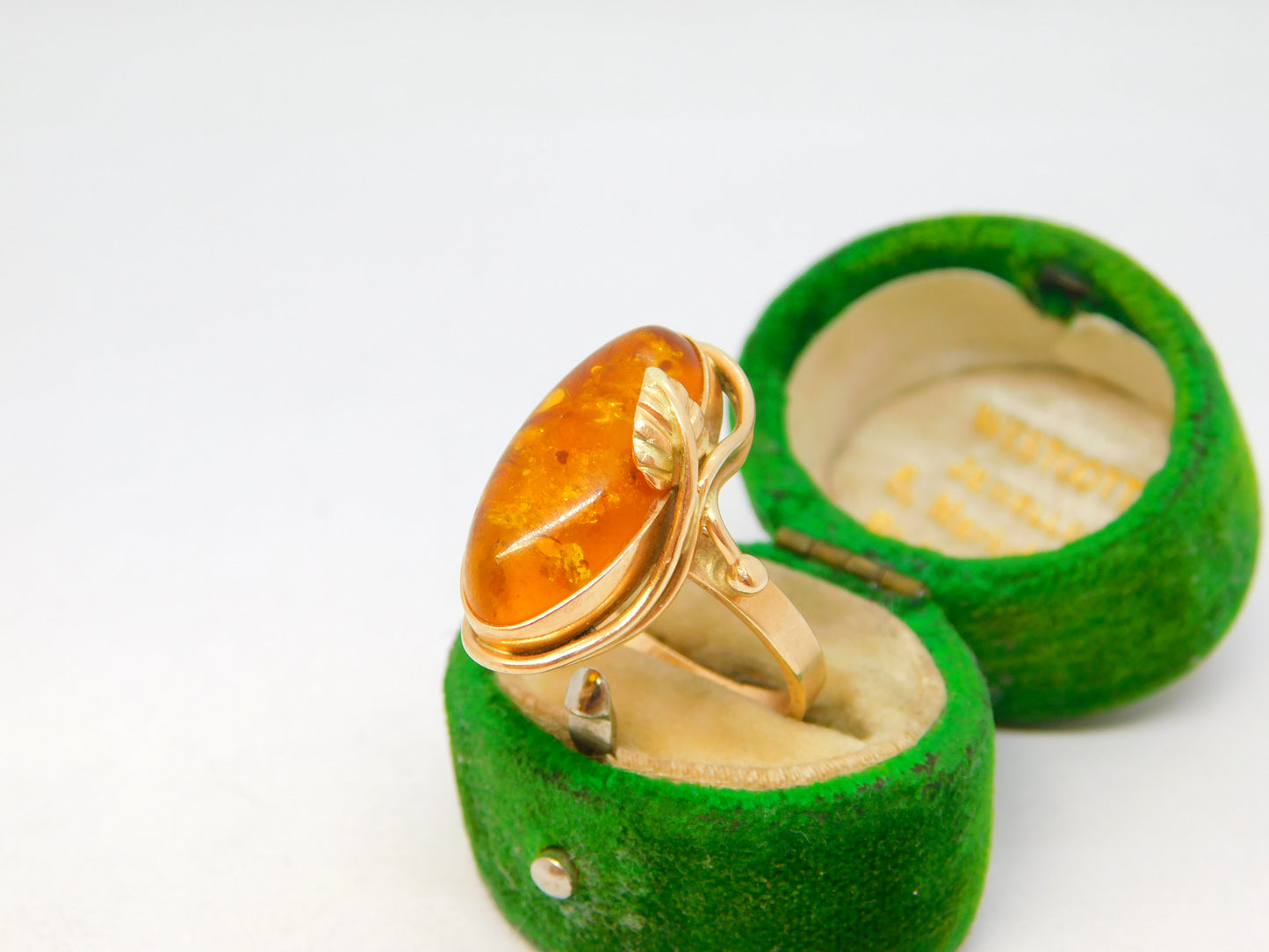 14ct Yellow Gold & Cabochon Amber Floral Dress Ring Vintage c1970