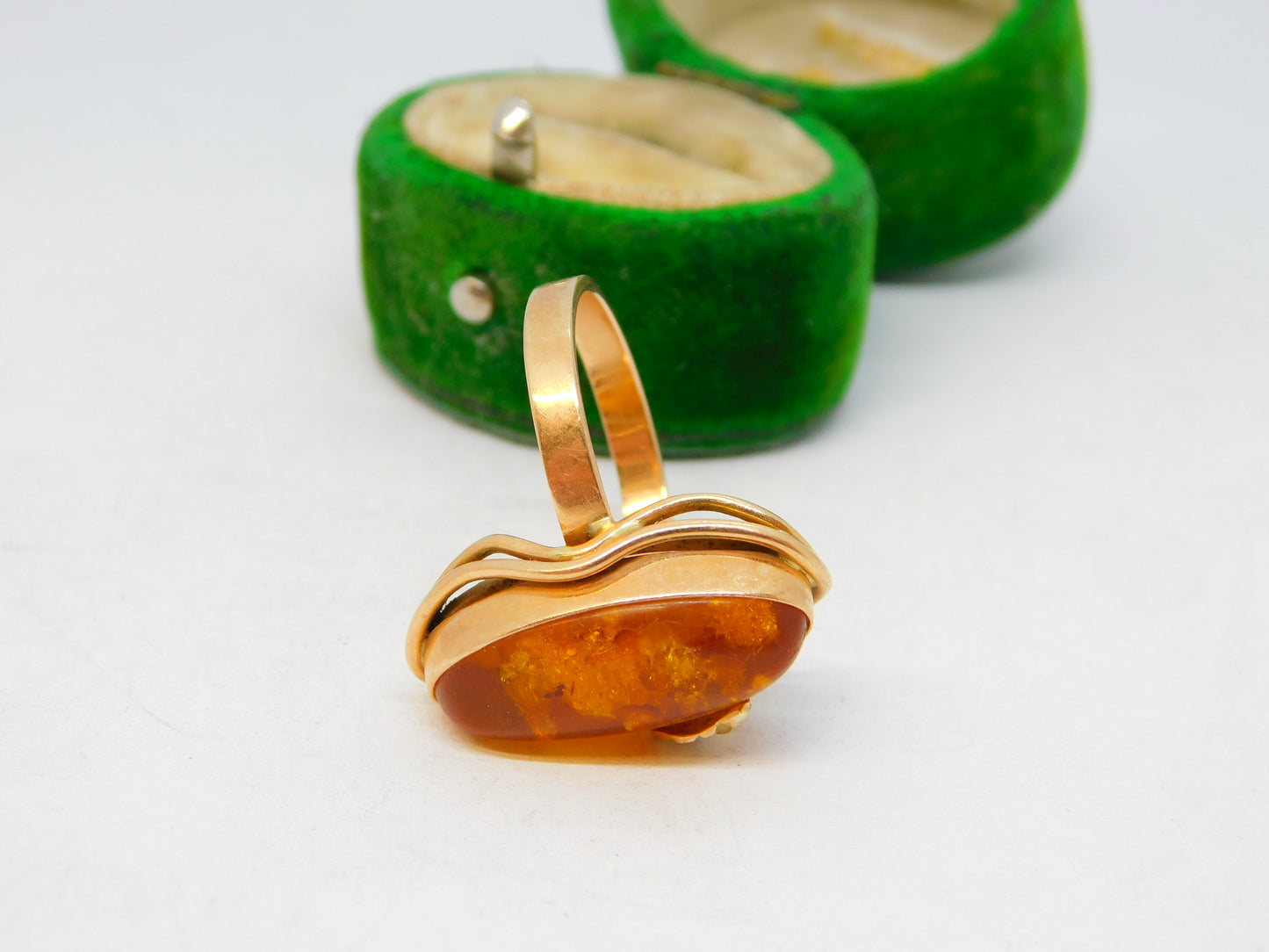 14ct Yellow Gold & Cabochon Amber Floral Dress Ring Vintage c1970