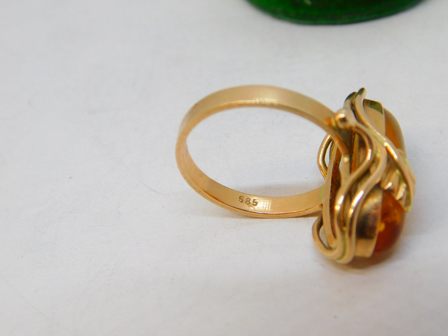 14ct Yellow Gold & Cabochon Amber Floral Dress Ring Vintage c1970