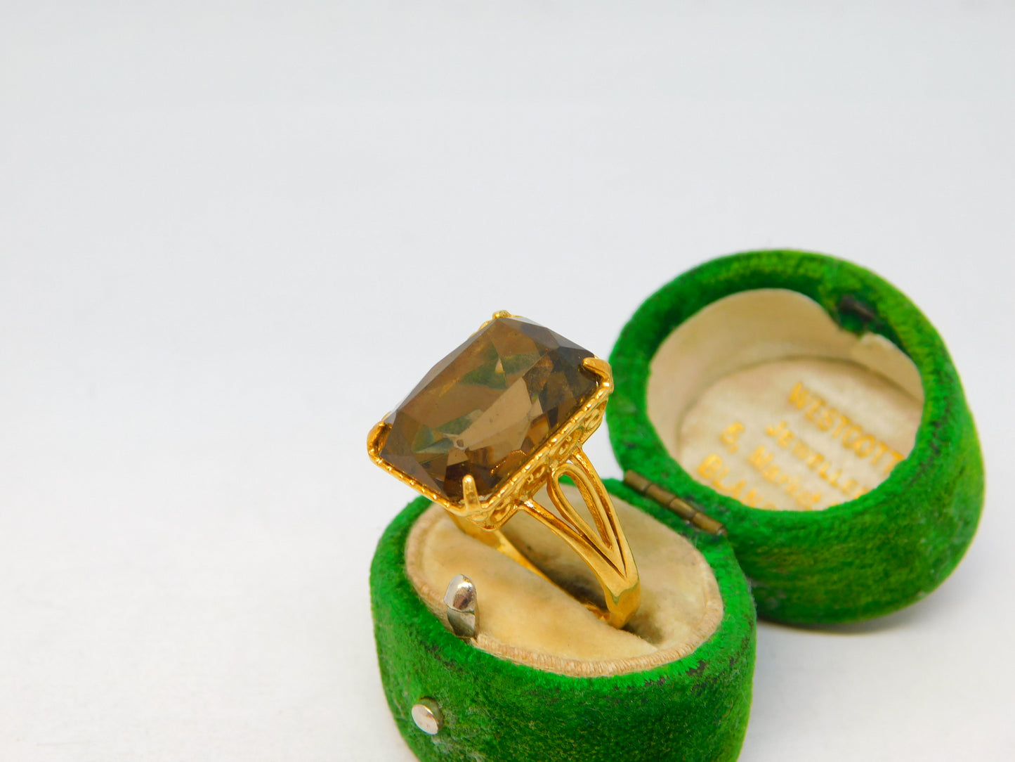 18ct Yellow Gold & Citrine Set Cocktail Dress Ring Vintage c1970