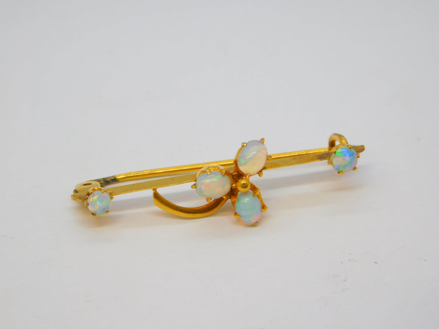 Edwardian 9ct Yellow Gold White Opal Set Shamrock Sweetheart Brooch Antique
