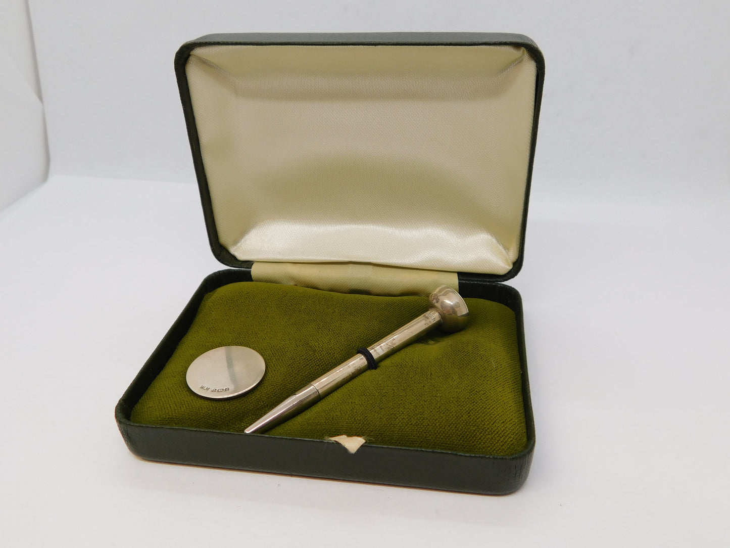 Boxed Sterling Silver Golf Putting Ball Marker Golf Tee Vintage 1977 Birmingham
