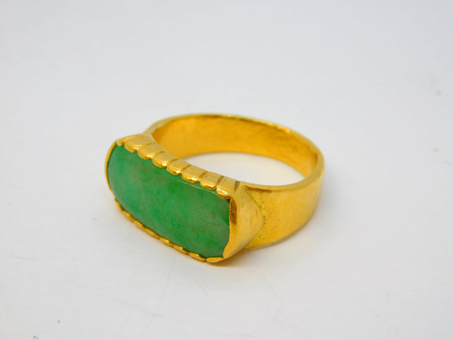20th Century Chinese 24ct Yellow Gold Green Jade Panel Dress Ring Antique c1920