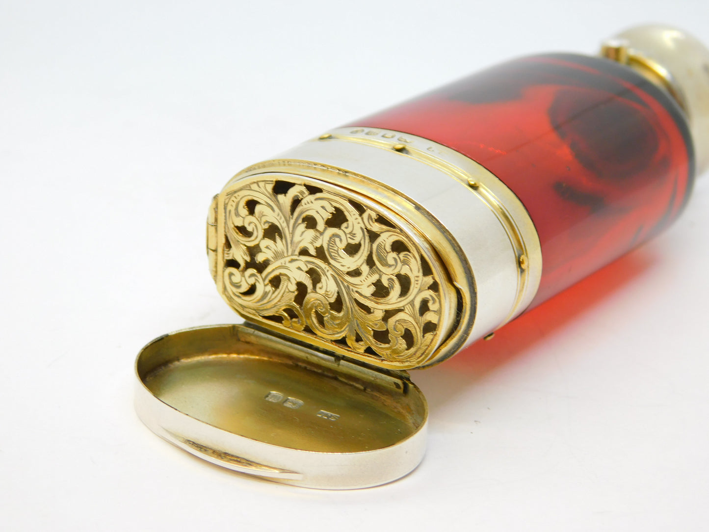 Victorian Sampson Mordan Sterling Silver Vinaigrette Scent Bottle Antique 1847 London