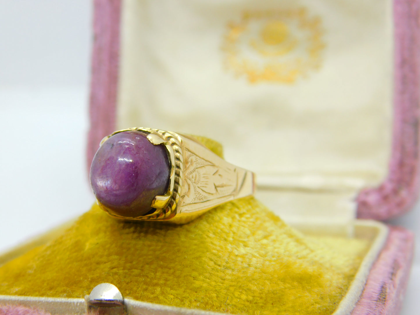 Victorian 18ct Yellow Gold & Cabochon Natural 4ct Star Ruby Ring c1900 Antique