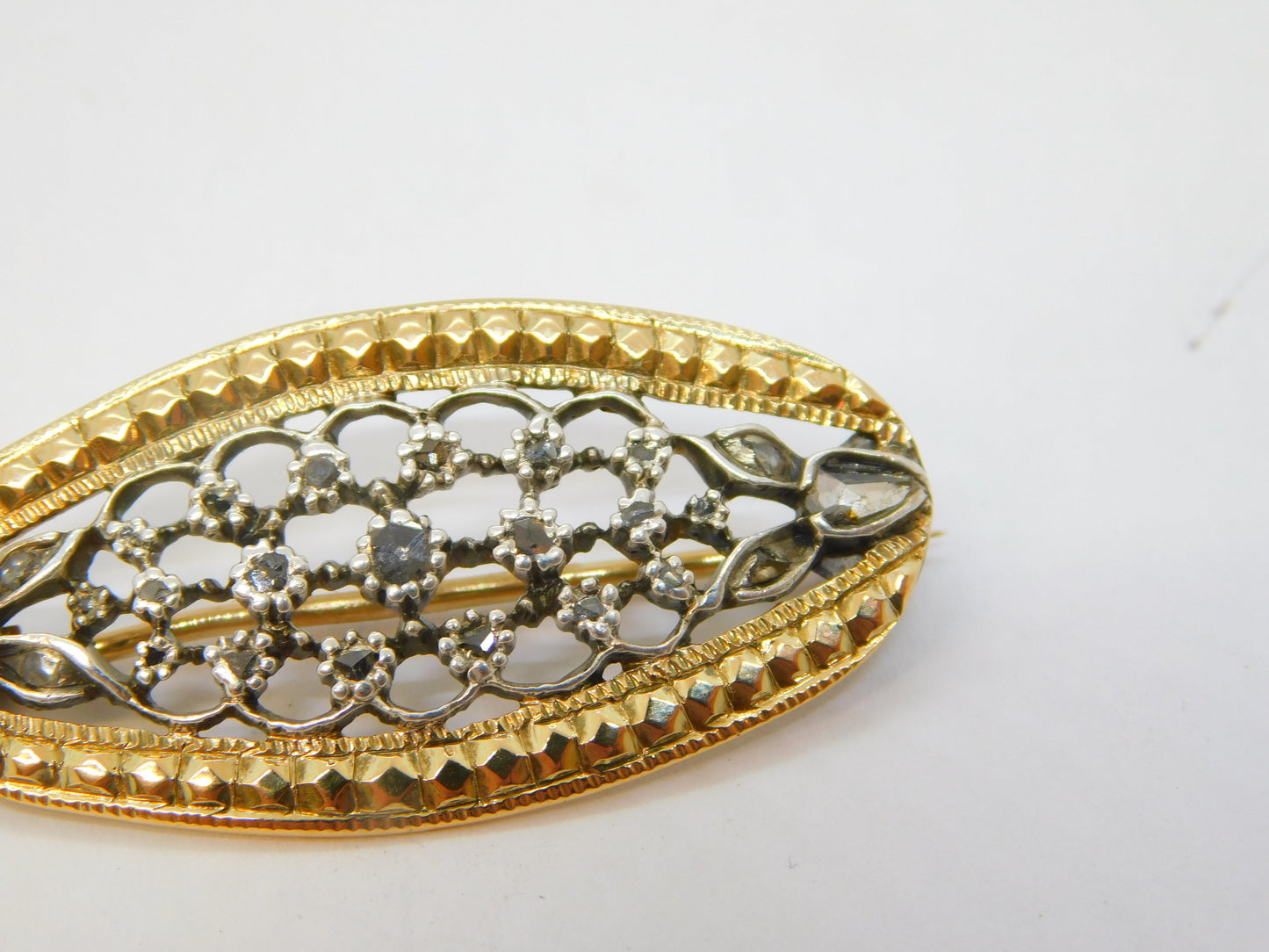 George III 9ct Gold, Sterling Silver, Old-Cut Diamond Brooch Antique c1800