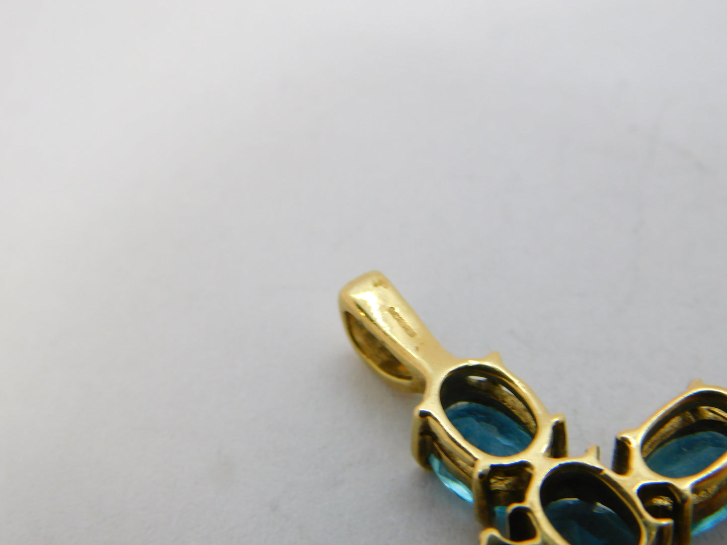 9ct Yellow Gold Blue Topaz Set Cross Pendant Vintage 2007 Birmingham