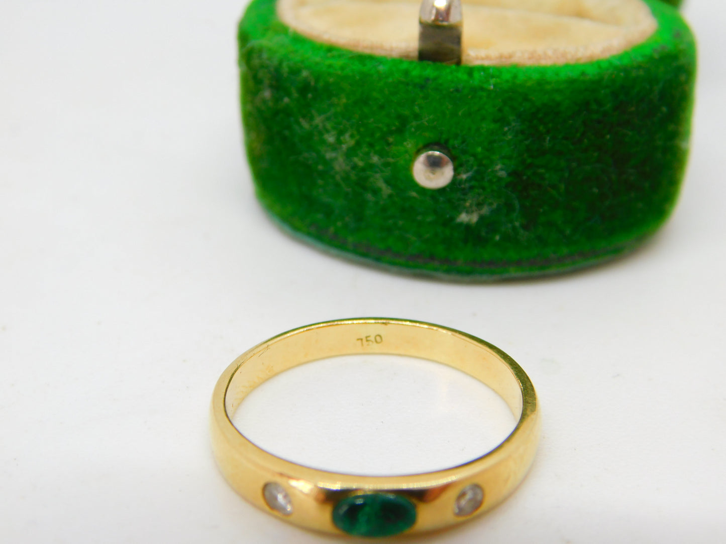 18ct Yellow Gold, Cabochon Emerald & Diamond Dress Ring Vintage c1980