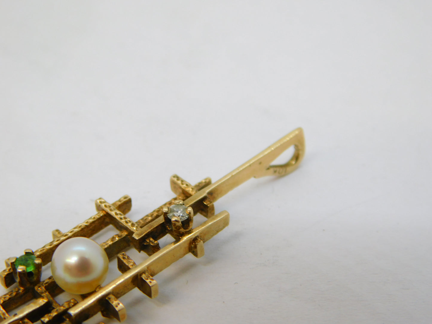 10ct Yellow Gold Brutalist Diamond, Peridot, Pearl Pendant Vintage c1970