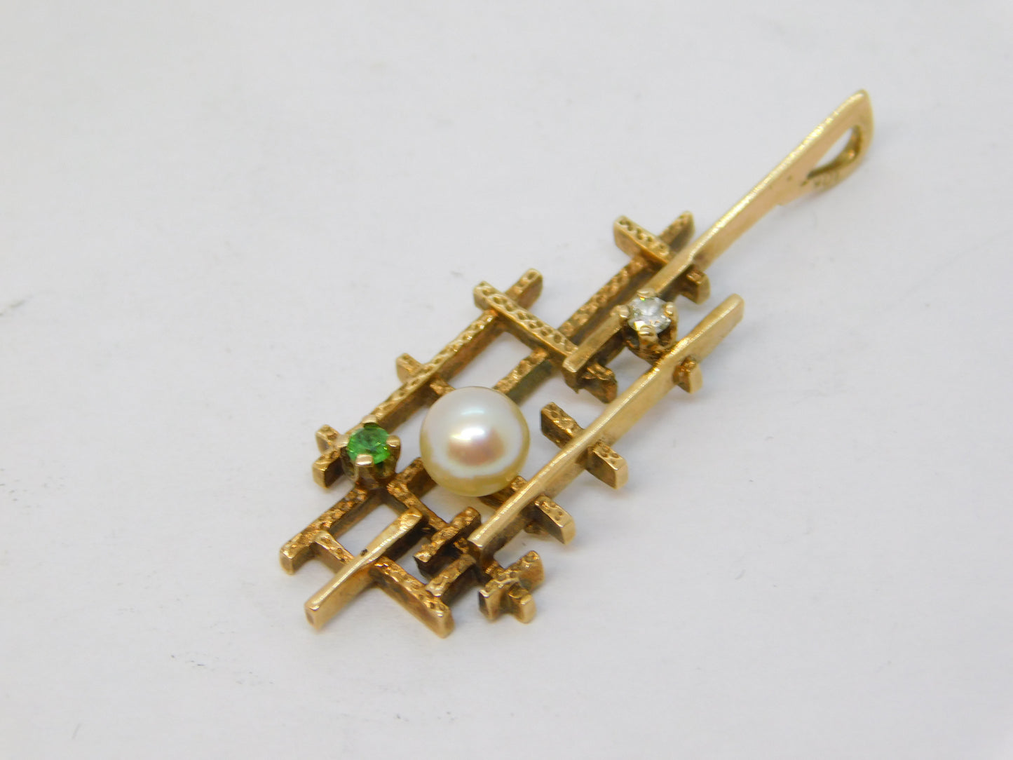 10ct Yellow Gold Brutalist Diamond, Peridot, Pearl Pendant Vintage c1970
