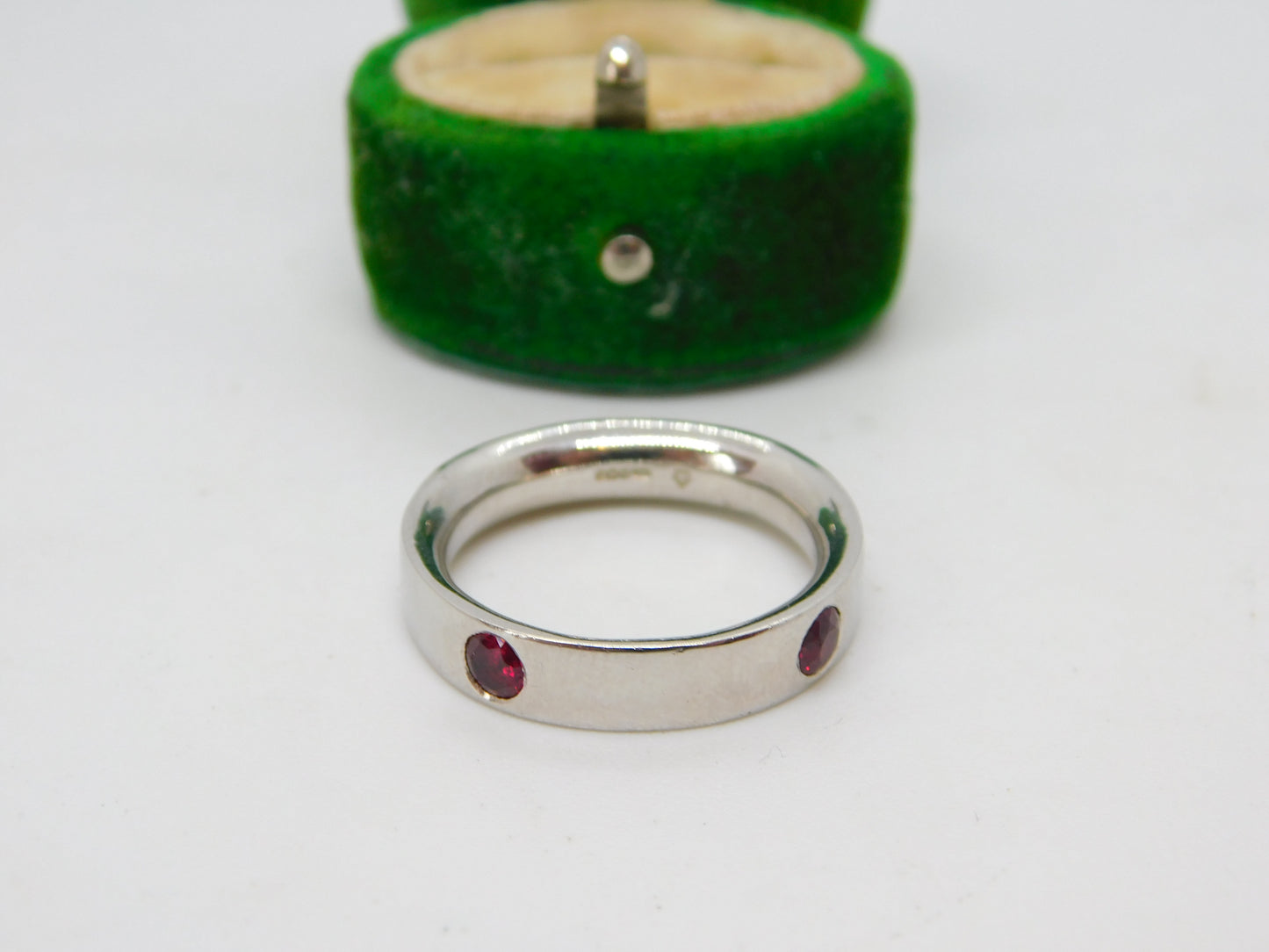 .950 Platinum & 0.2ct Natural Ruby Eternity Ring Vintage 2008 Edinburgh