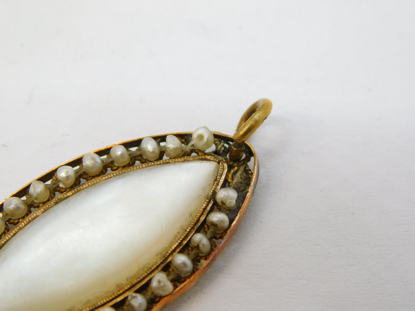 George III 18ct Gold, Strung Pearl & Mother of Pearl Pendant Antique c1790