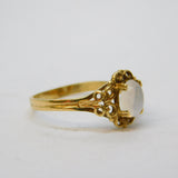 9ct Yellow Gold & Cabochon Moonstone Floral Dress Ring Vintage c1980