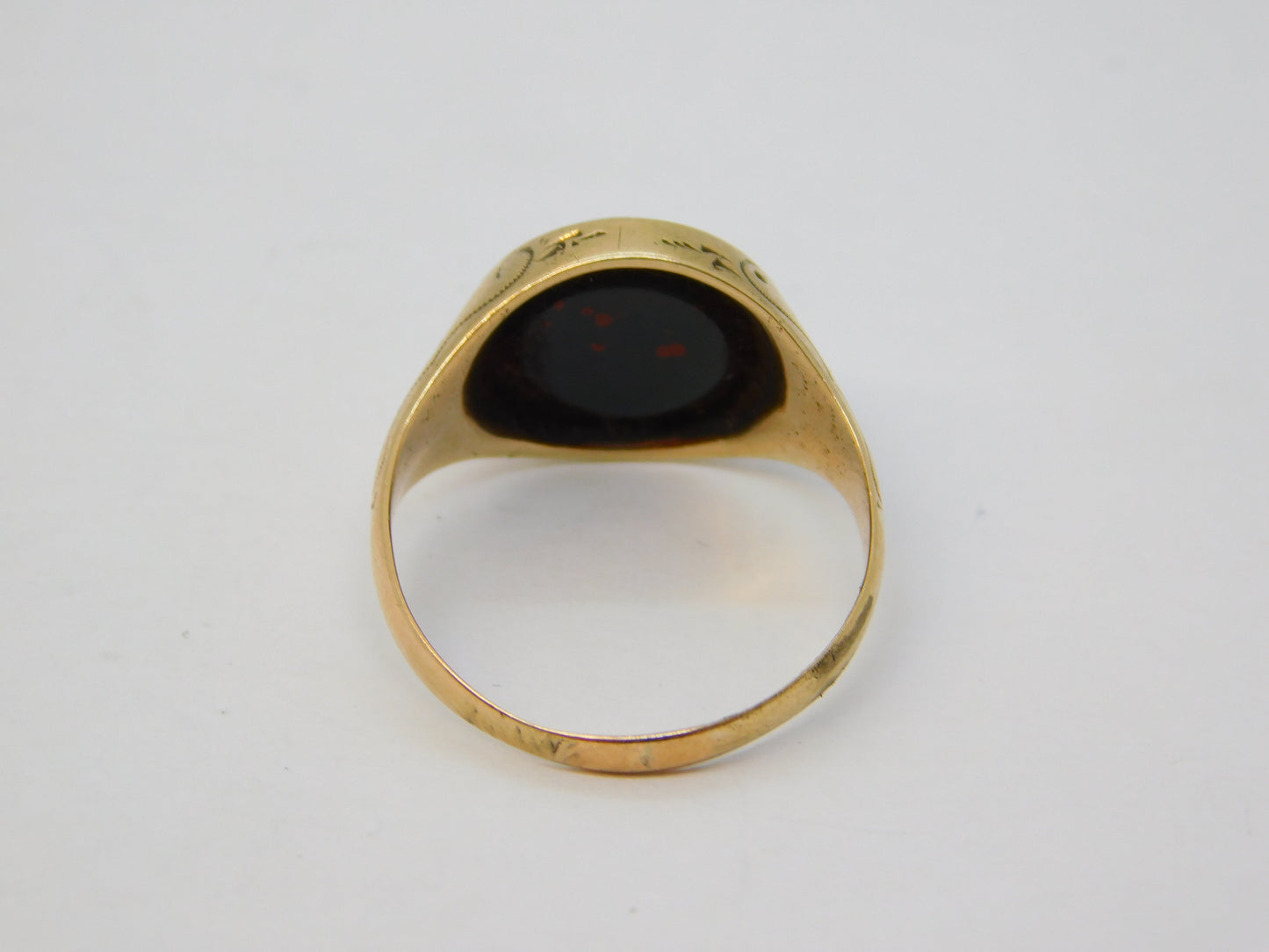 Victorian 9ct Gold Carved 'SG' Bloodstone Intaglio Signet Ring Antique c1860