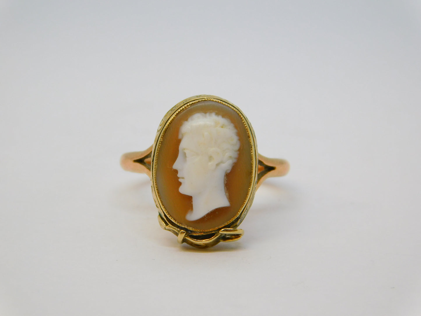 George IV 15ct Gold Mourning Gentleman Cameo Signet Ring Antique c1830