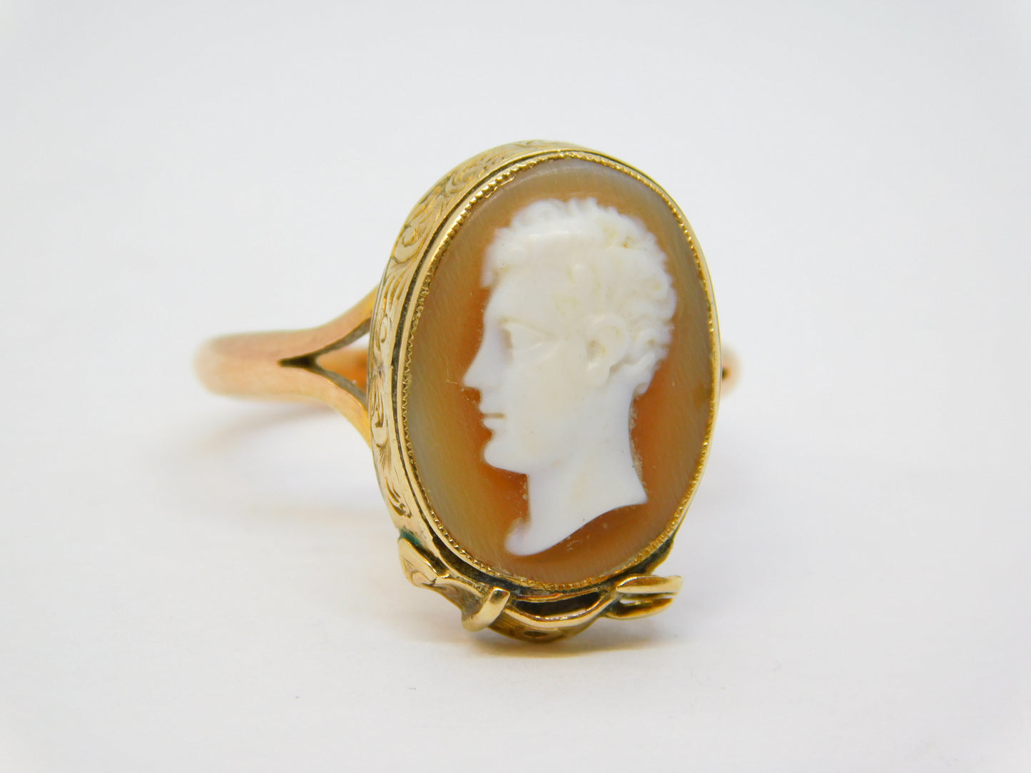 George IV 15ct Gold Mourning Gentleman Cameo Signet Ring Antique c1830